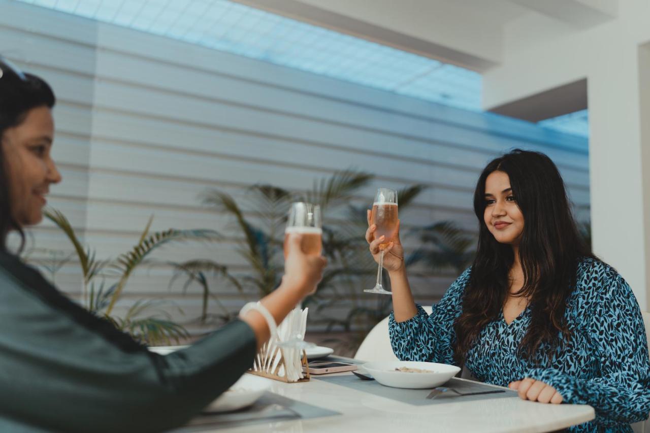 The Silver Chimes Suites Bangalore Ngoại thất bức ảnh